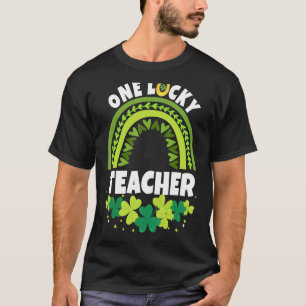 Rainbow Kleeblatts Hearts St Patricku2019s Day One T-Shirt