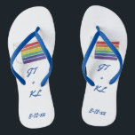 Rainbow LGBT Gay Wedding Layer Flip Flops<br><div class="desc">Flip-Flops verfügen über eine originale Marker-Abbildung eines mit Vanille-Zuckerguss bestückten Regenbogenkuchenschnitts. Einfach mit Ihren Initialen und Datumsinformationen personalisieren für eine einzigartige Gastgeschenk Hochzeit!</div>