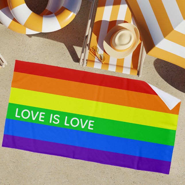 Rainbow Liebe ist Liebe Gay Pride LGBTQ Beautiful Strandtuch (Von Creator hochgeladen)