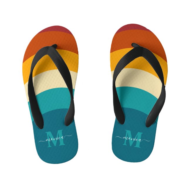 Rainbow Monogram Individuelle Name Retro Sunset St Kinderbadesandalen (Fußbett)