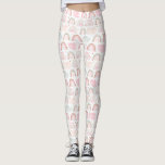 Rainbow-Muster Leggings<br><div class="desc">Niedliche und whimsical pastellrosa Regenbogenmuster Leggings.</div>