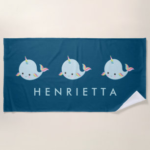 Rainbow Narwhal Kawaii Muster Pastel Blauer Name Strandtuch