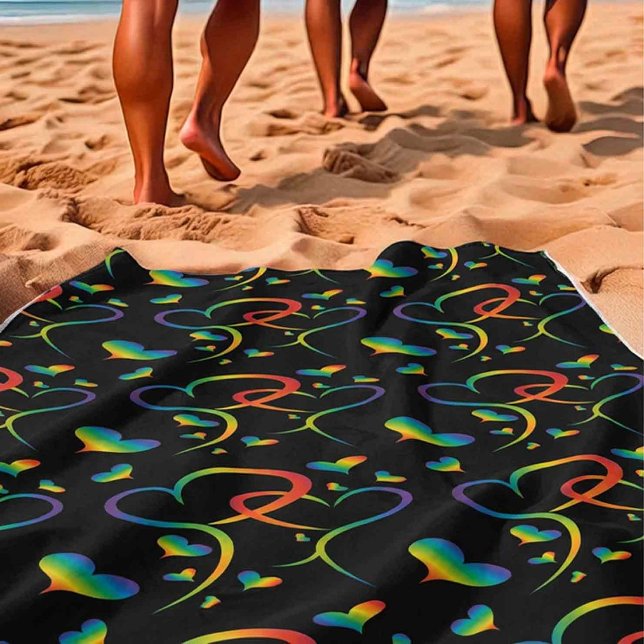 Rainbow Pride Valentine  Strandtuch (Von Creator hochgeladen)