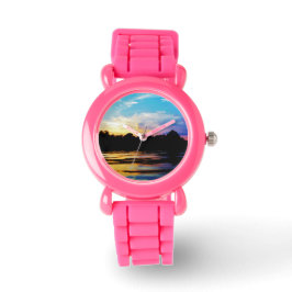 Rainbow-Sonnenuntergang auf dem Bergsee Armbanduhr