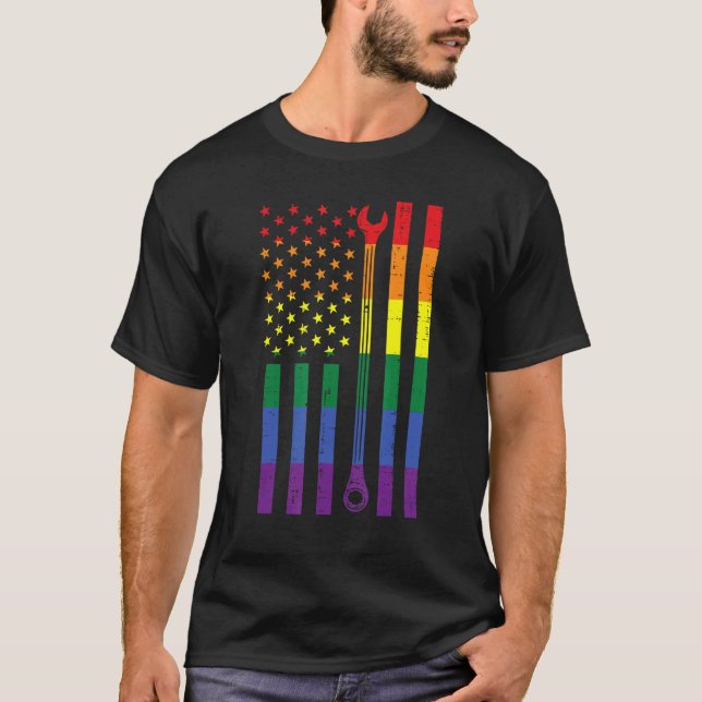 Rainbow Us American Flag Wrench Gay Lgbtq Prime T-Shirt (Vorderseite)