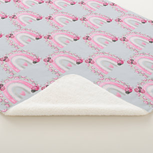Rainbows und Ladybugs Baby in Grau und Rosa Sherpadecke