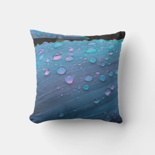 Raindrops Closeup, Spacey Blues Kissen Für Draußen
