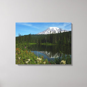 Rainier Lake Reflektion mit Wildblumen Leinwanddruck