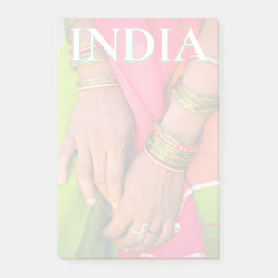 Rajasthan Nahaufnahme der Hände einer Frau Post-it Klebezettel