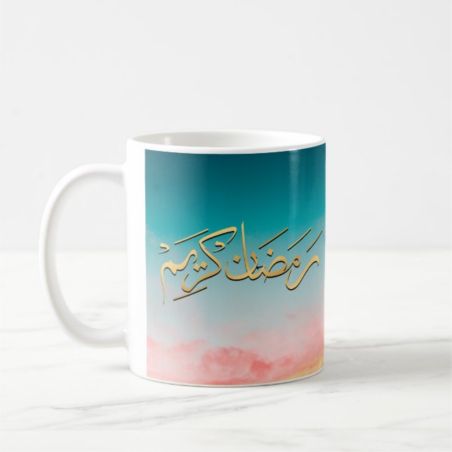 Ramadhan Kareem in arabisch-rosa und blau Kaffeetasse (Links)