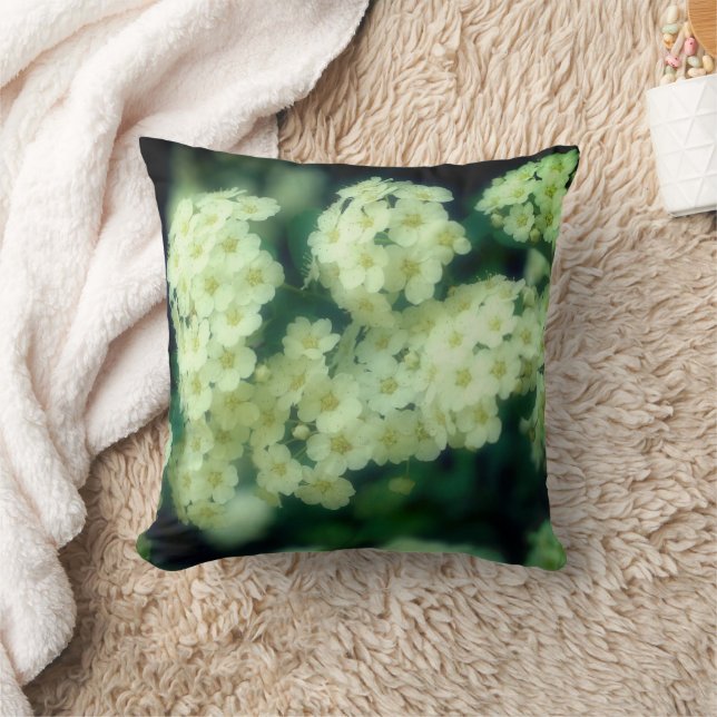 Rambling Wild White Roses Kissen (Decke)