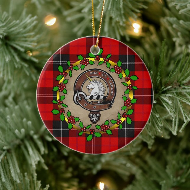 Ramsay Clan Abzeichen & Tartan Personalisierte Wei Keramik Ornament (Baum)