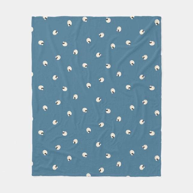 Random Niedlich Kawaii Skull Dots blass blau Fleecedecke (Vorderseite)