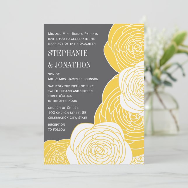 Ranunculus Rose Limon Gelb Grau Moderne Hochzeit Einladung (Stehend Vorderseite)