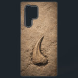 Raptor Claw Fossil  Samsung Galaxy Hülle<br><div class="desc">A masterpiece of tactile realism for your phone. This Case-Mate case features a hyper-realistic 3D macro-photograph of a Velociraptor sickle-claw fossil, deeply embedded in ancient, textured sedimentary rock.Designed with our "Bottom-Lock" protocol, the artwork is positioned in the lower third of the case to ensure the subject remains fully visible and...</div>