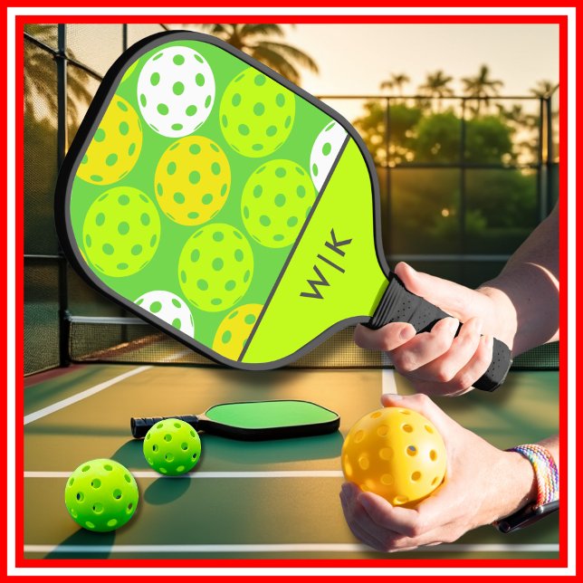 Raquette De Pickleball Cool vert moderne Monogramme (Green Cool Modern Monogrammed Pickleball Paddle)