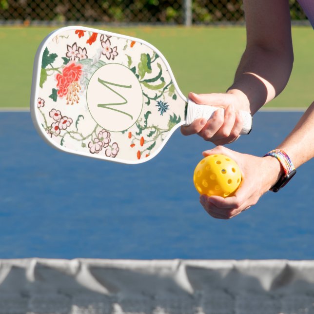 Raquette De Pickleball Élégant modèle floral Monogramme (Insitu)