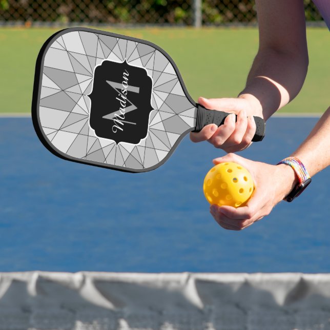 Raquette De Pickleball Gris noir Mosaïque Triangle Motif Monogramme (Insitu)