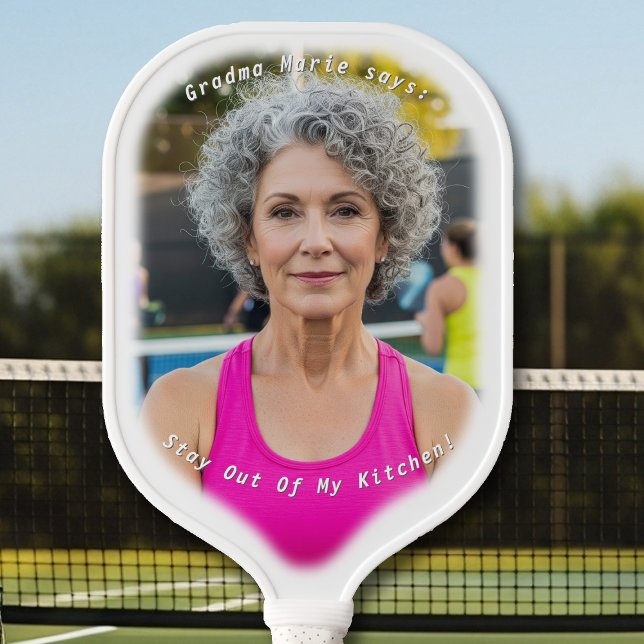 Raquette De Pickleball Image de grand-mère avec cuisine (Créateur téléchargé)