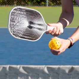 Raquette De Pickleball Lumière, ombres et symétrie - sépia