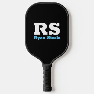 Raquette De Pickleball Monogramme blanc en gras et nom bleu ciel sur sauc