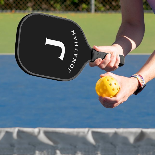 Raquette De Pickleball Monogramme classique noir minimal (Insitu)