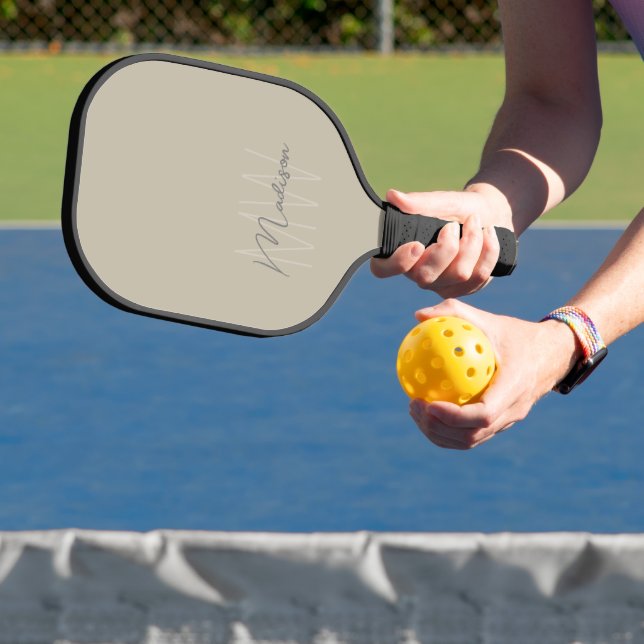 Raquette De Pickleball Monogramme moderne personnalisé (Insitu)