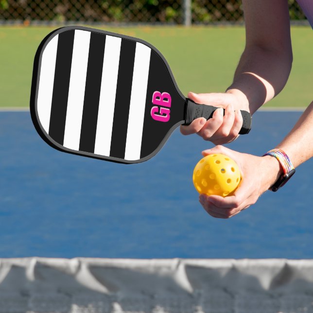 Raquette De Pickleball Monogramme rose Motif rayé noir et blanc (Insitu)