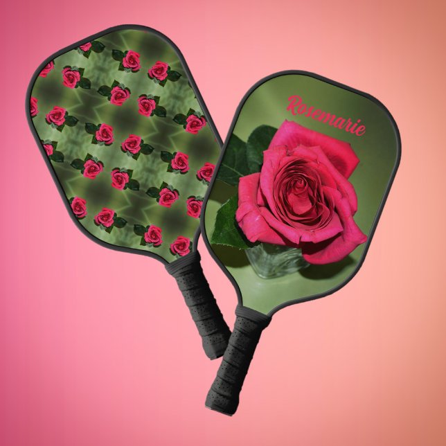 Raquette De Pickleball Roses rouges classiques sur fleurs vertes Personna (Créateur téléchargé)