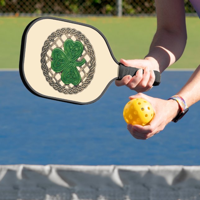 Raquette De Pickleball Shamrock Beige Sur Noeuds Celtiques (Insitu)