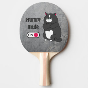 Raquette De Ping Pong Mode grumeux sur drôle de gros chat