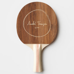 Raquette De Ping Pong Nom de bois de chêne rouge dans un cercle dessiné