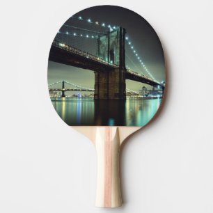 Raquette De Ping Pong Pont de Brooklyn au pont de Manhattan de nuit