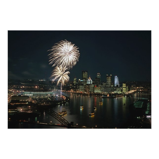 RARE-Pittsburgh at Night With Fireworks Fotodruck (Vorne)