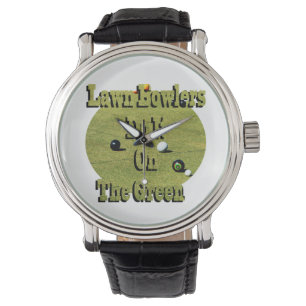 Rasenbowler machen das auf grüner, sonniger Ebene Armbanduhr