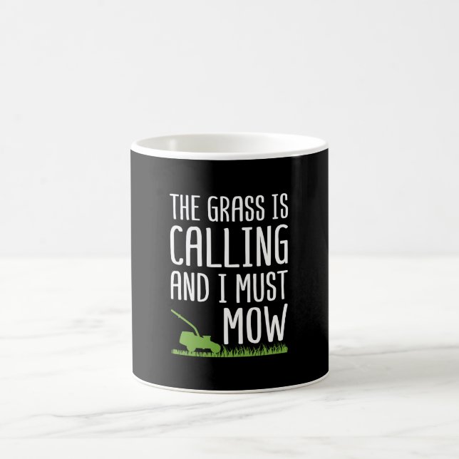 Rasenmäher - das Gras ruft Kaffeetasse (Mittel)