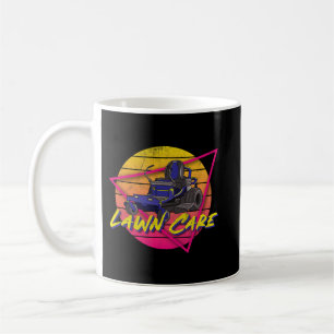 Rasenmäher, der 80er oder 90er-Jahre-Rasen mäht Kaffeetasse
