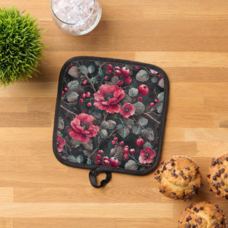 Raspberry, burgundy flowers on dark gray topflappen
