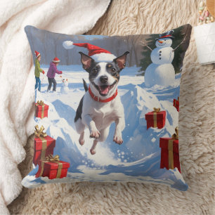 Rat Terrier läuft im Schnee mit Weihnachtshut Kissen