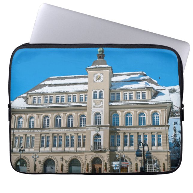 Rathaus in St. Moritz Laptopschutzhülle (Vorderseite)