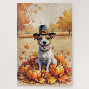 Ratten Terrier unter herbstlichen Blättern Thanksg