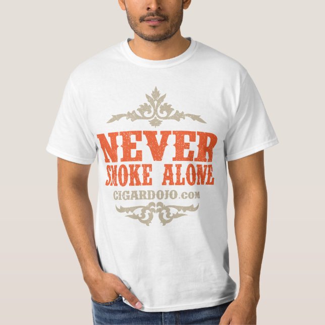 Rauchen Sie nie alleinfarbentwurf T-Shirt (Vorderseite)