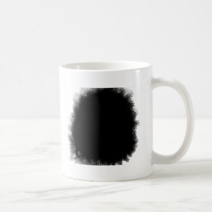 rauchendes Schwarzes und Dunkelheit im Kaffeetasse