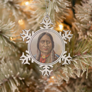 Rauchsignale: Lakota-Indianerschiff sitzt Bull Schneeflocken Zinn-Ornament