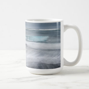 Rauhe Meereslandschaft mit Eis, Island Kaffeetasse