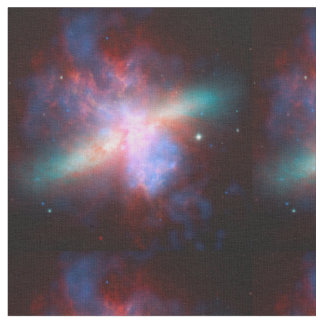 Raum-Teleskope, die atemberaubende Stoff