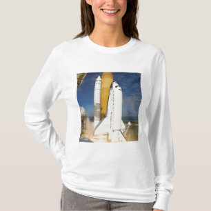 Raumfähre Atlantis hebt 12 weg T-Shirt