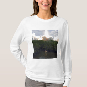 Raumfähre Atlantis hebt 14 weg T-Shirt