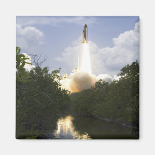 Raumfähre Atlantis hebt 26 weg Magnet
