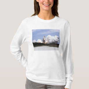 Raumfähre Atlantis hebt 27 weg T-Shirt